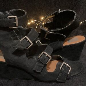 Buckle Strap Heels | Strapy Heels | Kitten Heel | AP Heels | Black Heels